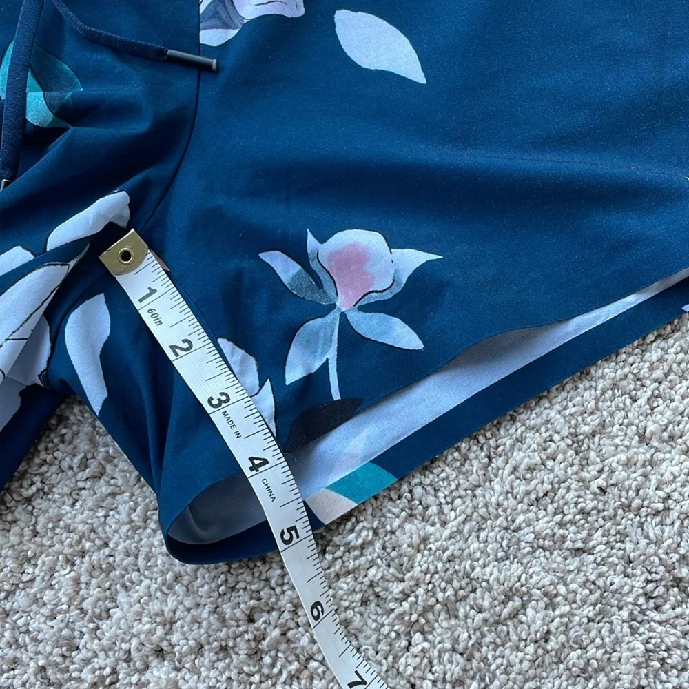 Athleta Baja Blue Floral Shorts - Picture 4 of 6